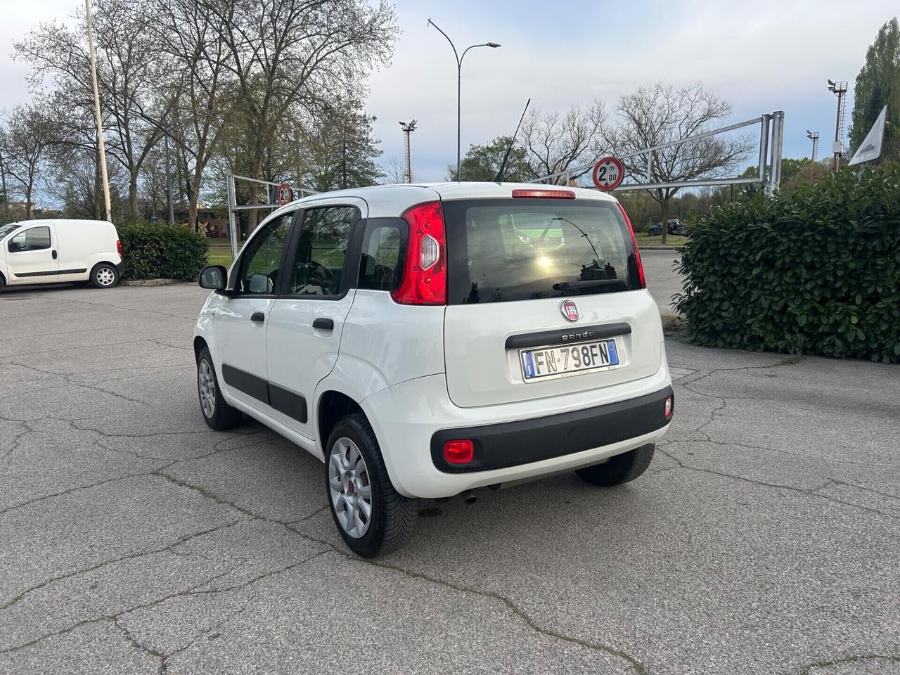 Fiat Panda 900 cc anno 2018 benzina, metano unica proprietaria pari al nuovo