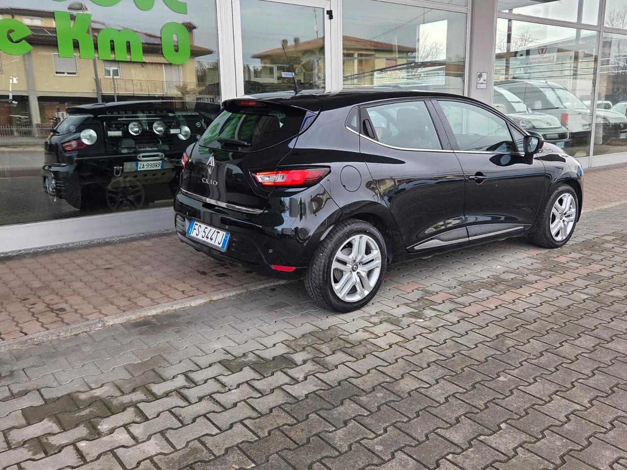 Renault Clio dCi 8V 90 CV 5 porte Moschino Zen