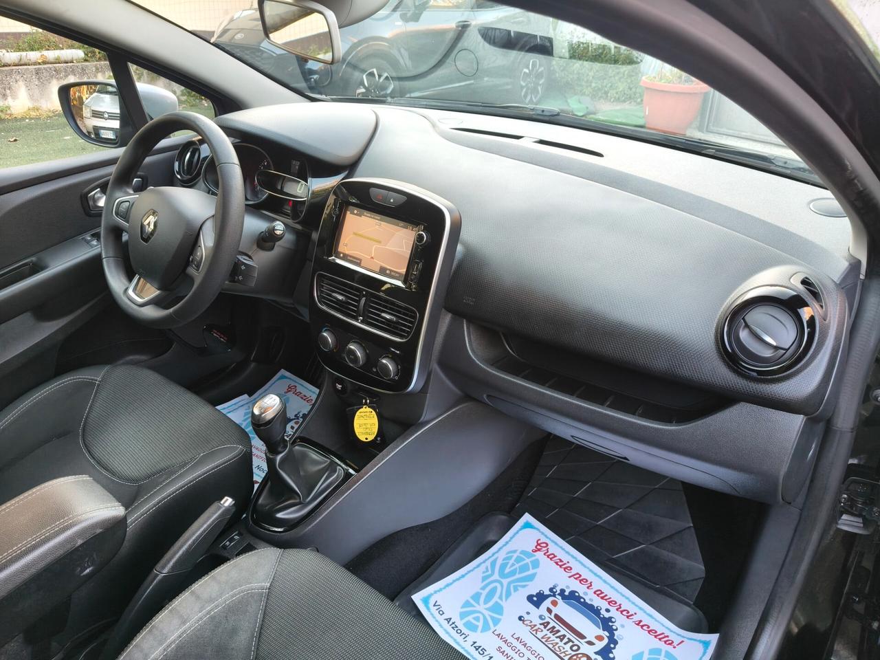 Renault Clio 1.2 FULL OPTIONAL 2017 KM 110