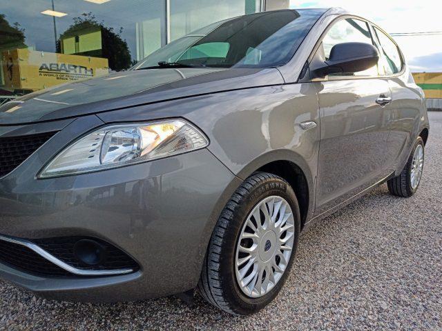 LANCIA Ypsilon 1.2 GPL Ecochic Silver "NEOPATENTATI"