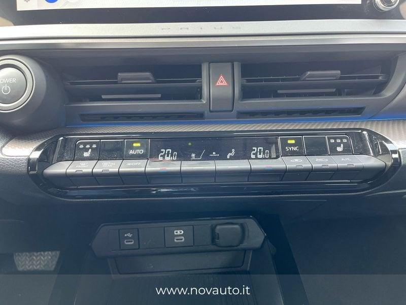 Toyota Prius Plug-in Hybrid Lounge