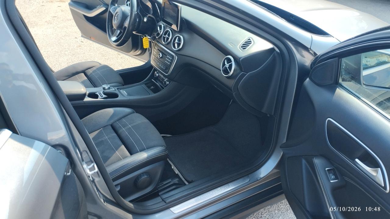 Mercedes-benz GLA 200 d Automatic Premium