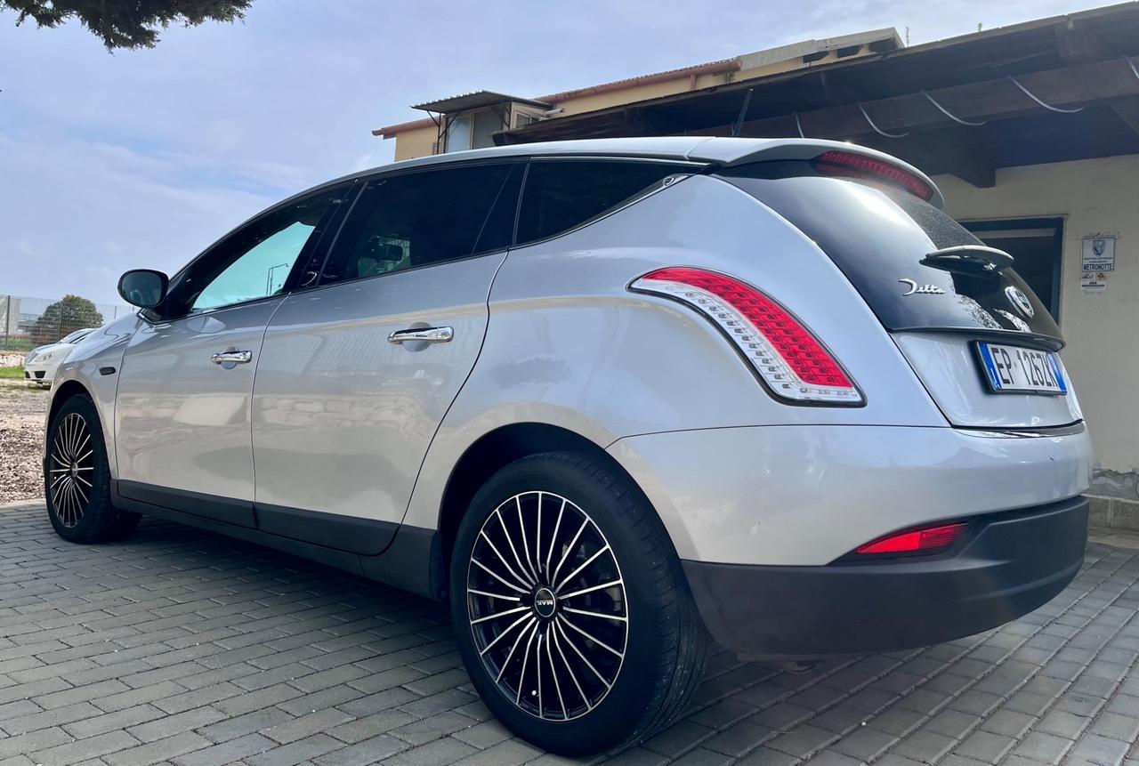 Lancia Delta 1.6 MJT DPF 105 CV Gold