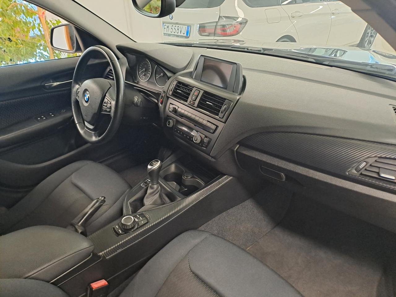 Bmw 116 116d 5p. Urban