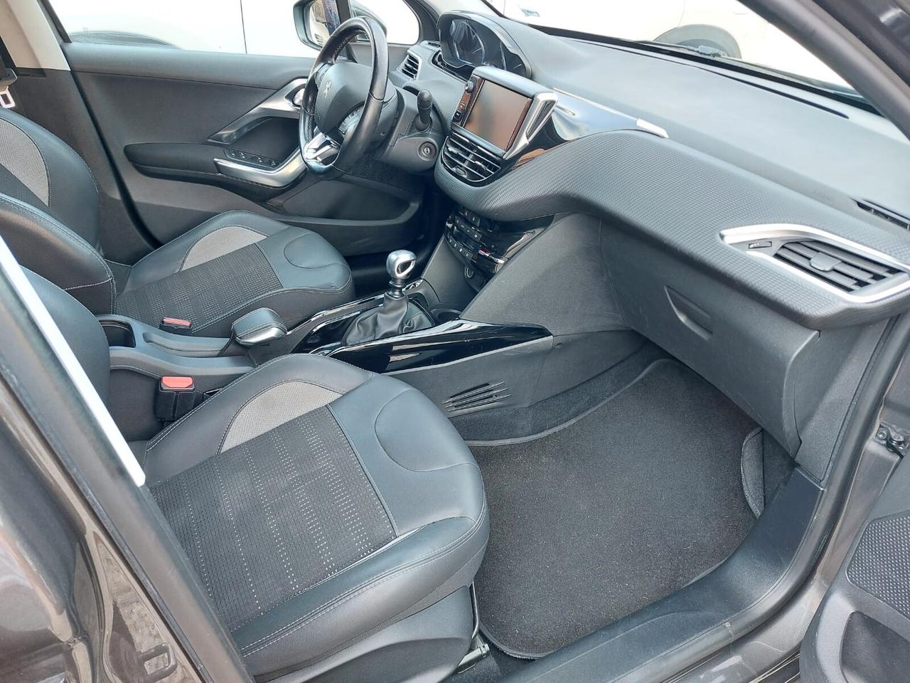 Peugeot 2008 1.6 e-HDi 120 CV UN GIOIELLINO