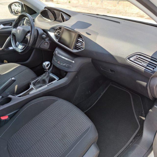 PEUGEOT 308 BlueHDi 100 S&S SW Business Autocarro