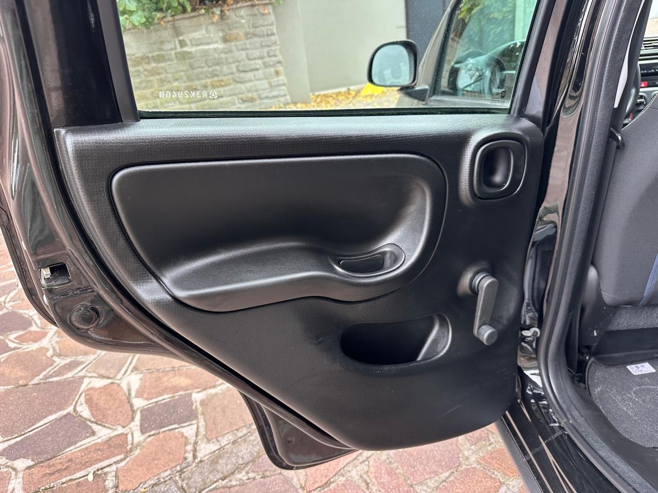 Fiat Panda 1.0 FireFly S&S Hybrid Garmin