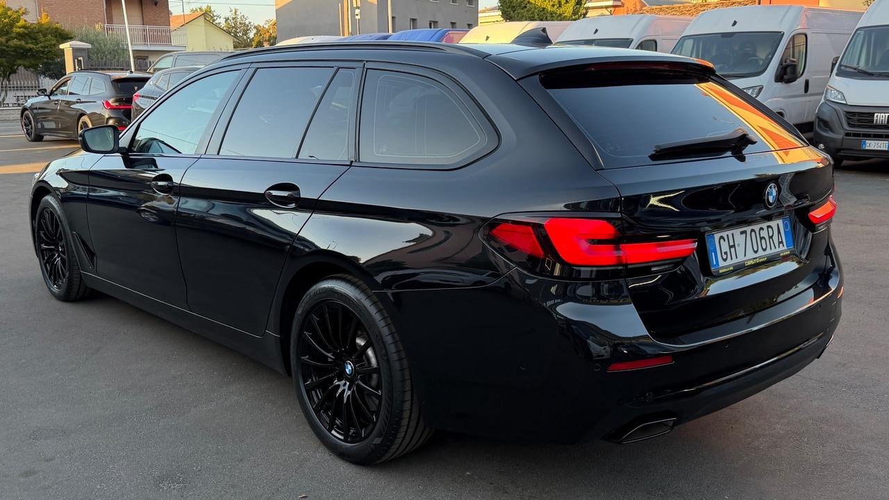 BMW 520D TOURING 48V 2.0 LUXURY 190 CV - FULL LED, PELLE, VIRTUAL COCKPIT