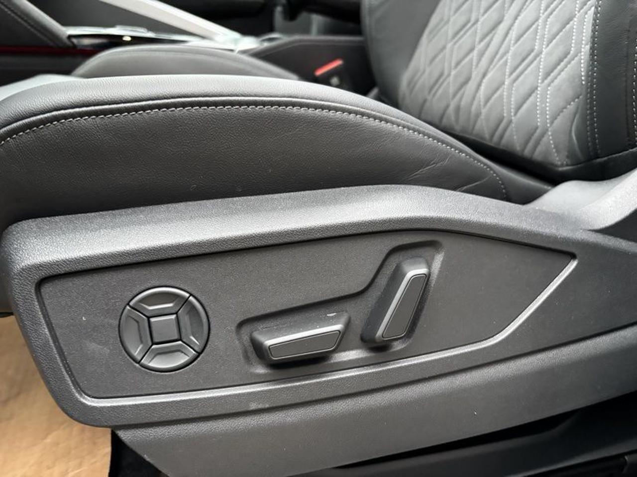 Audi Q5 SPB 40 TDI 204 CV quattro S tronic Identity Black