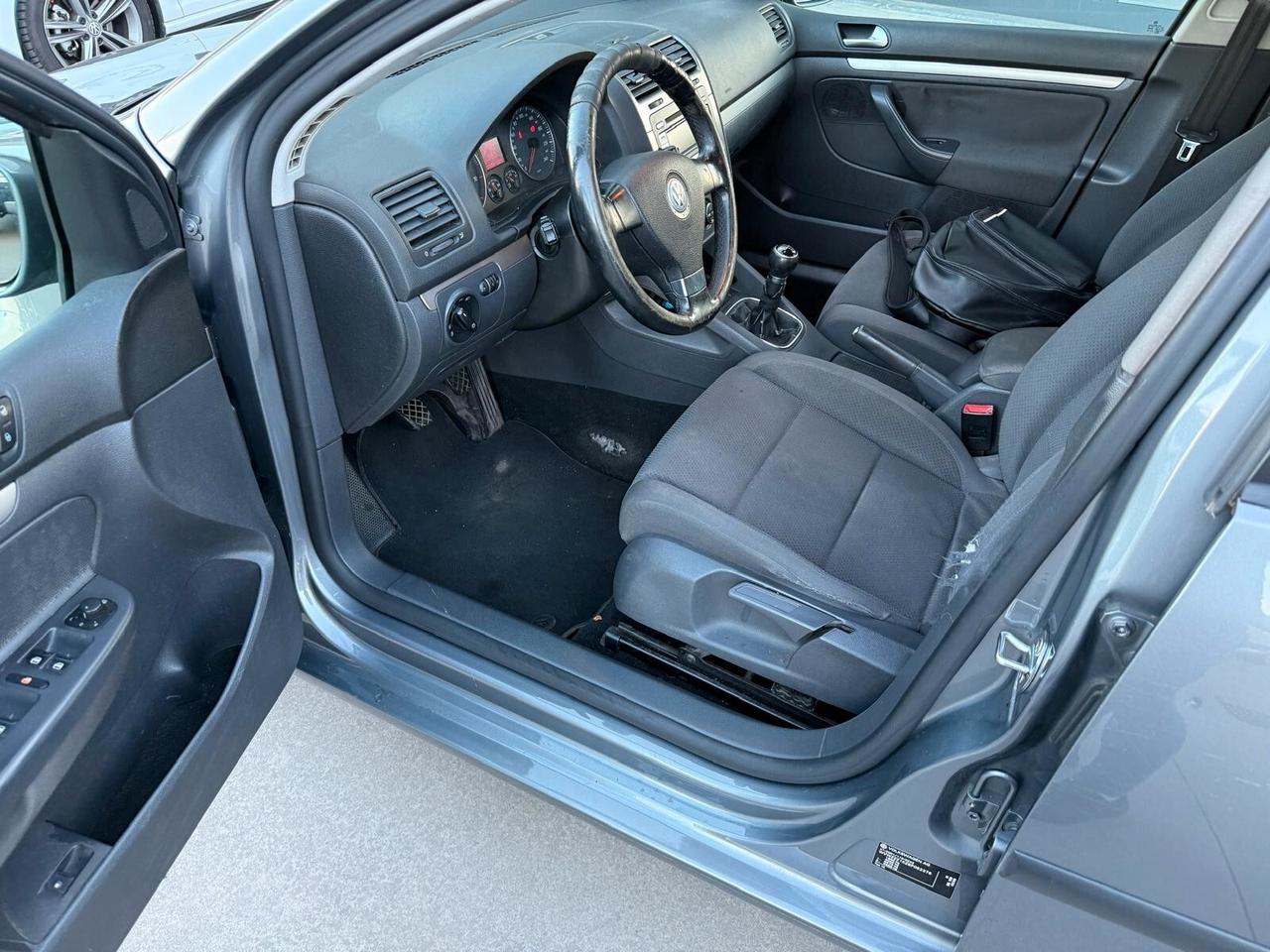 Volkswagen Golf 1.6 5p. Comfortline