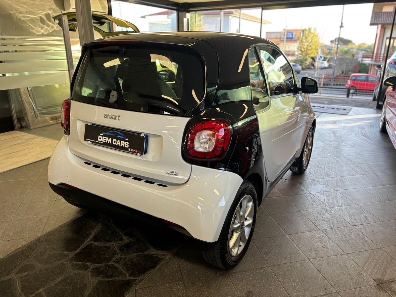 Smart ForTwo 1000 52 kW MHD coupé passion PERFETTA