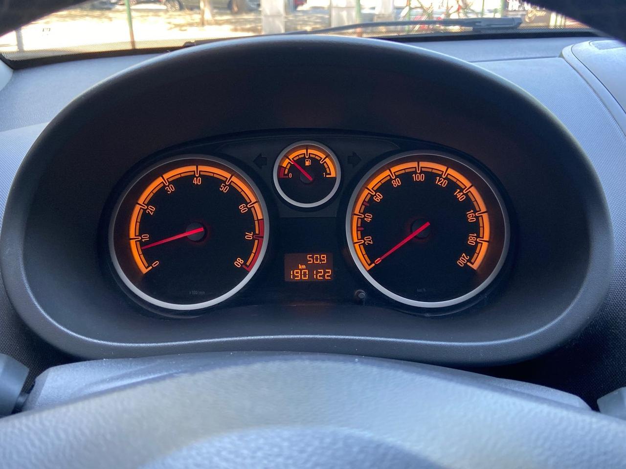 Opel Corsa Edition 1.2 Eco FLEX #11856