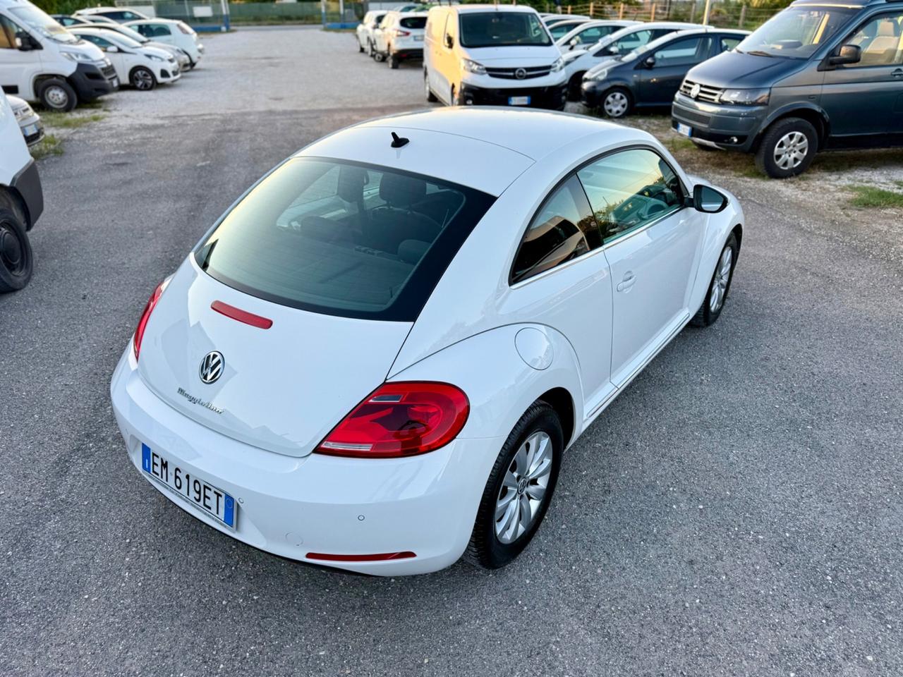 Volkswagen Maggiolino 1.6 TDI Design NEOPATENTATI