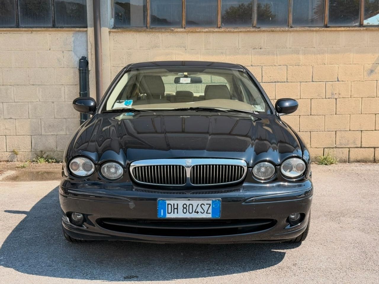 Jaguar X-Type 2.2D cat Executive