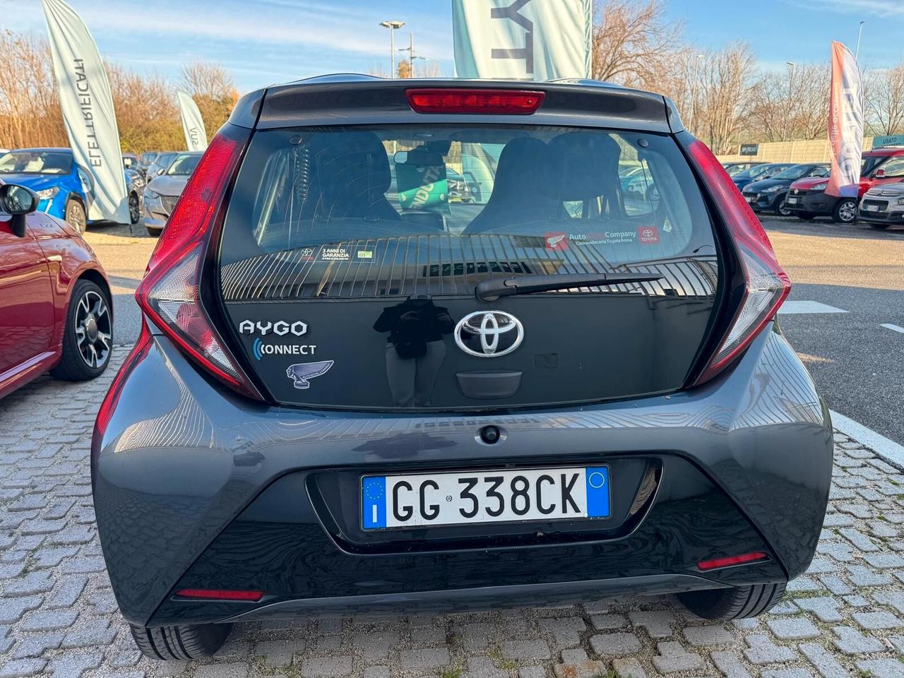 Toyota Aygo Connect 1.0 VVT-i 72 CV 5 porte x-fun