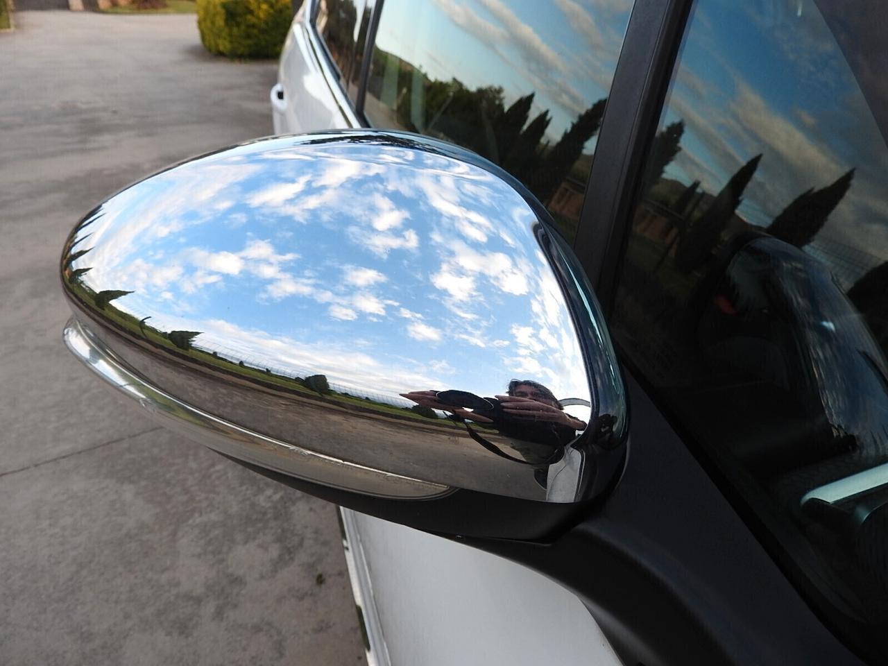 Peugeot 2008 1.6 e-HDi 92 CV NEOP. NAVI