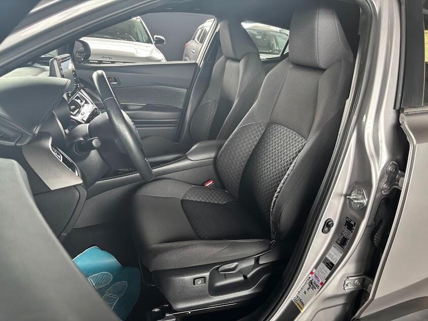 Toyota C-HR 1.8 Hybrid E-CVT Business