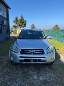 Toyota RAV 4 RAV4 2.2 D-4D 177 CV Sol Plus