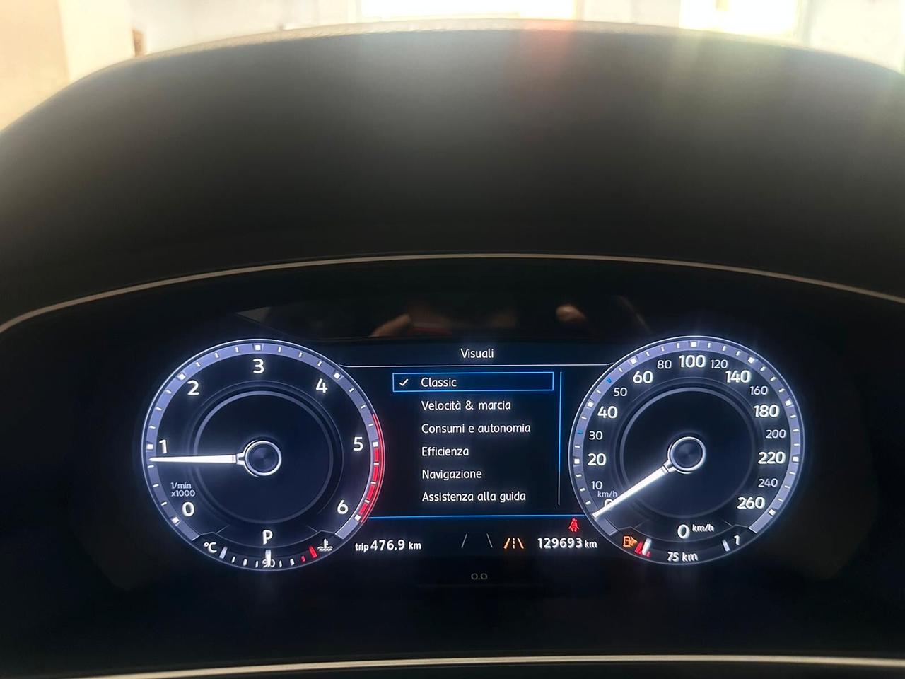 Volkswagen Tiguan 2.0 TDI SCR DSG 4MOTION Business BMT