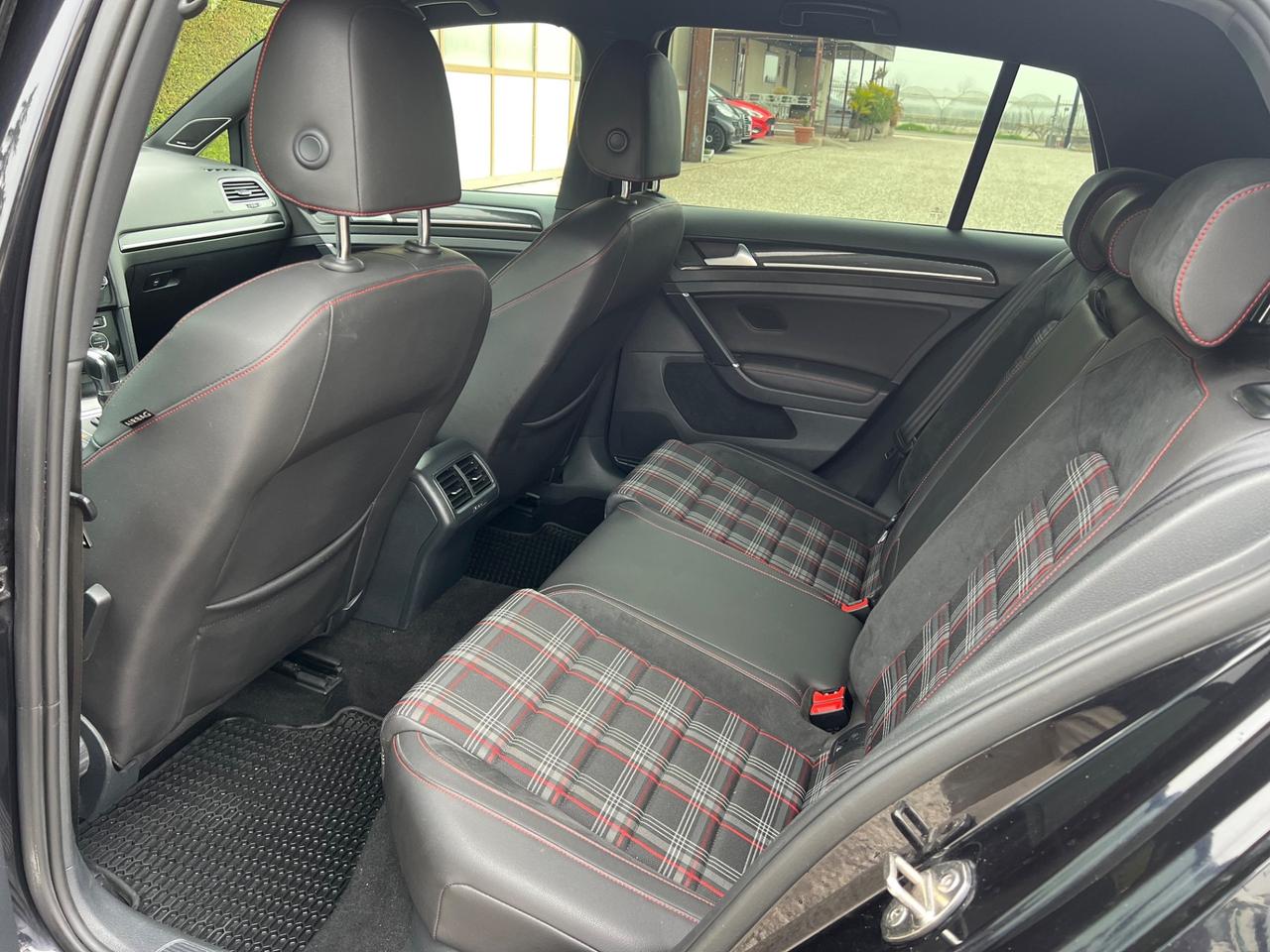 Volkswagen Golf GTI Performance 2.0 TSI DSG 5p. BlueMotion Technology