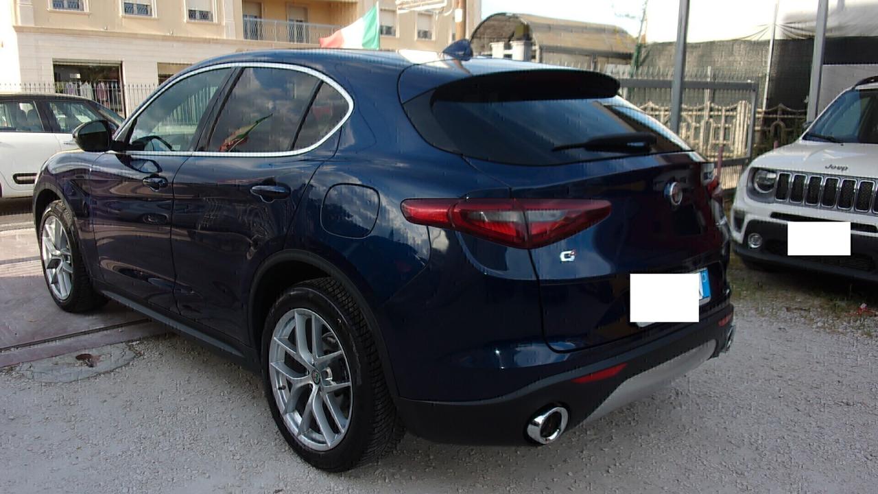 Alfa Romeo Stelvio 2.2 Turbodiesel 210 CV AT8 Q4 Executive
