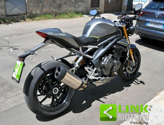 TRIUMPH Speed Triple RS 1200 rs