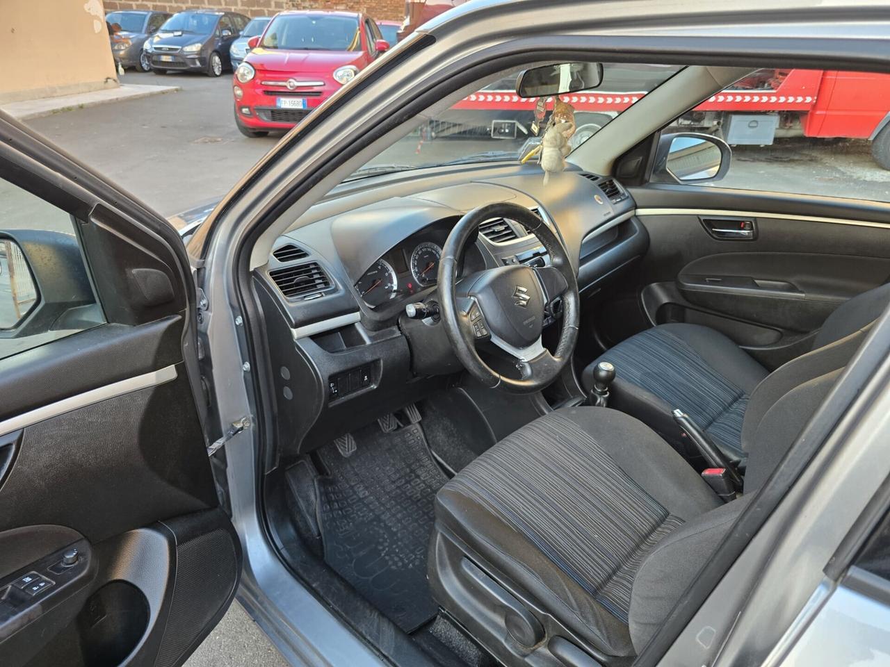 Suzuki Swift 1.3 DDiS 5 porte B-Cool Bi-Color