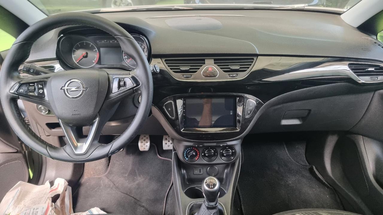 Opel Corsa 1.2 5 porte b-Color