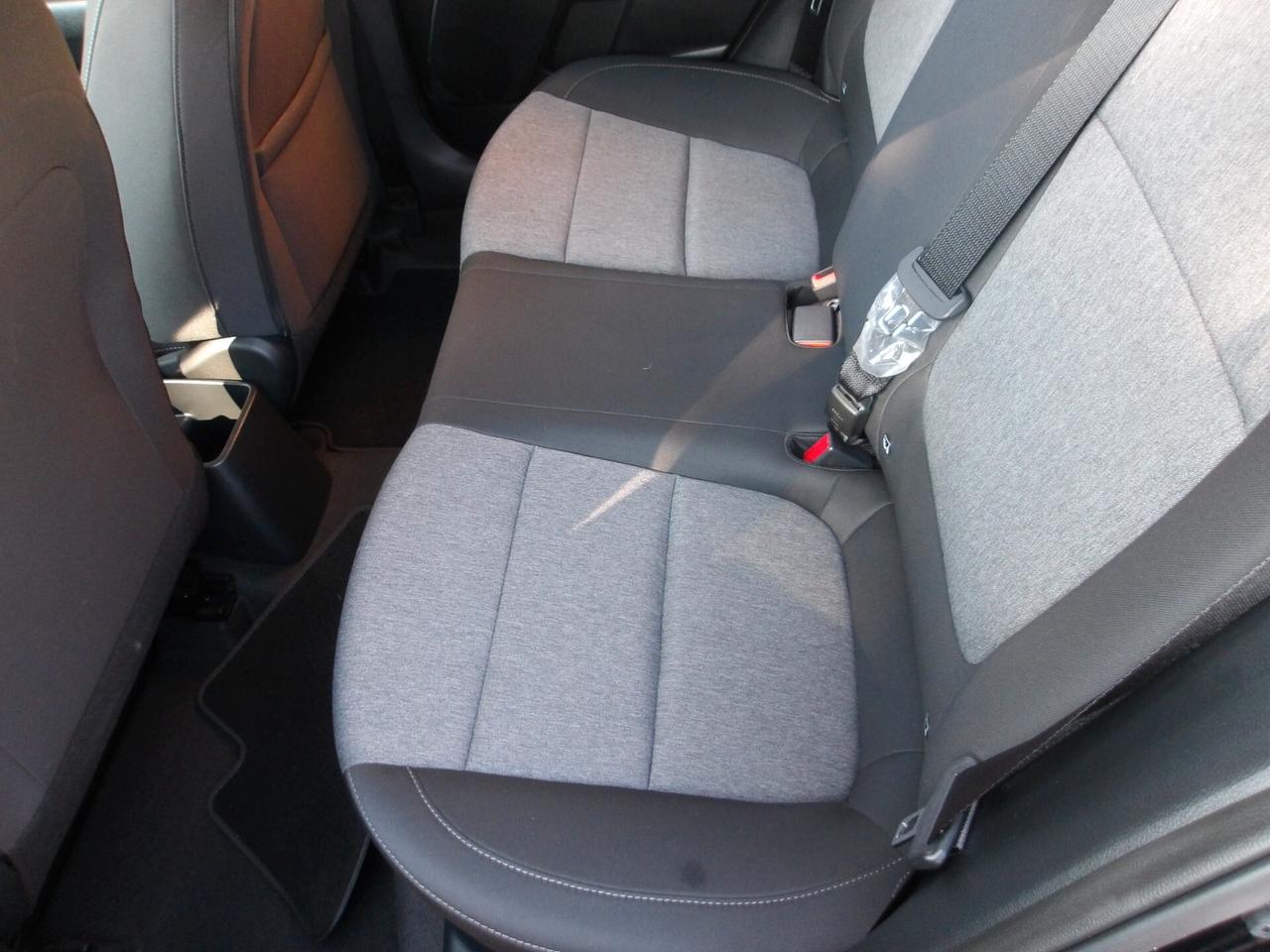 KIA STONIC 1.2 BENZ-KM 18.000-2022