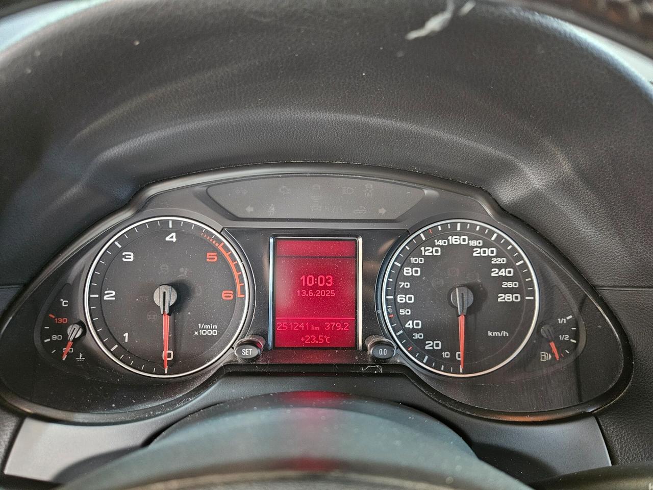 Audi Q5 2.0 tdi quattro 143cv dpf