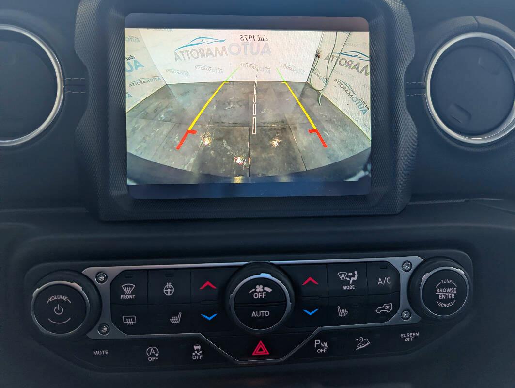 Jeep Wrangler 2.2 mjt II Sahara auto