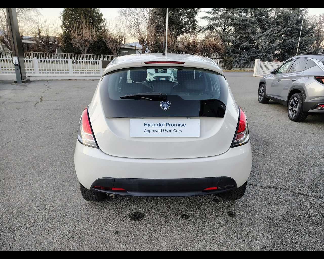 LANCIA Ypsilon III 2011 - Ypsilon 1.2 8v Gold 69cv