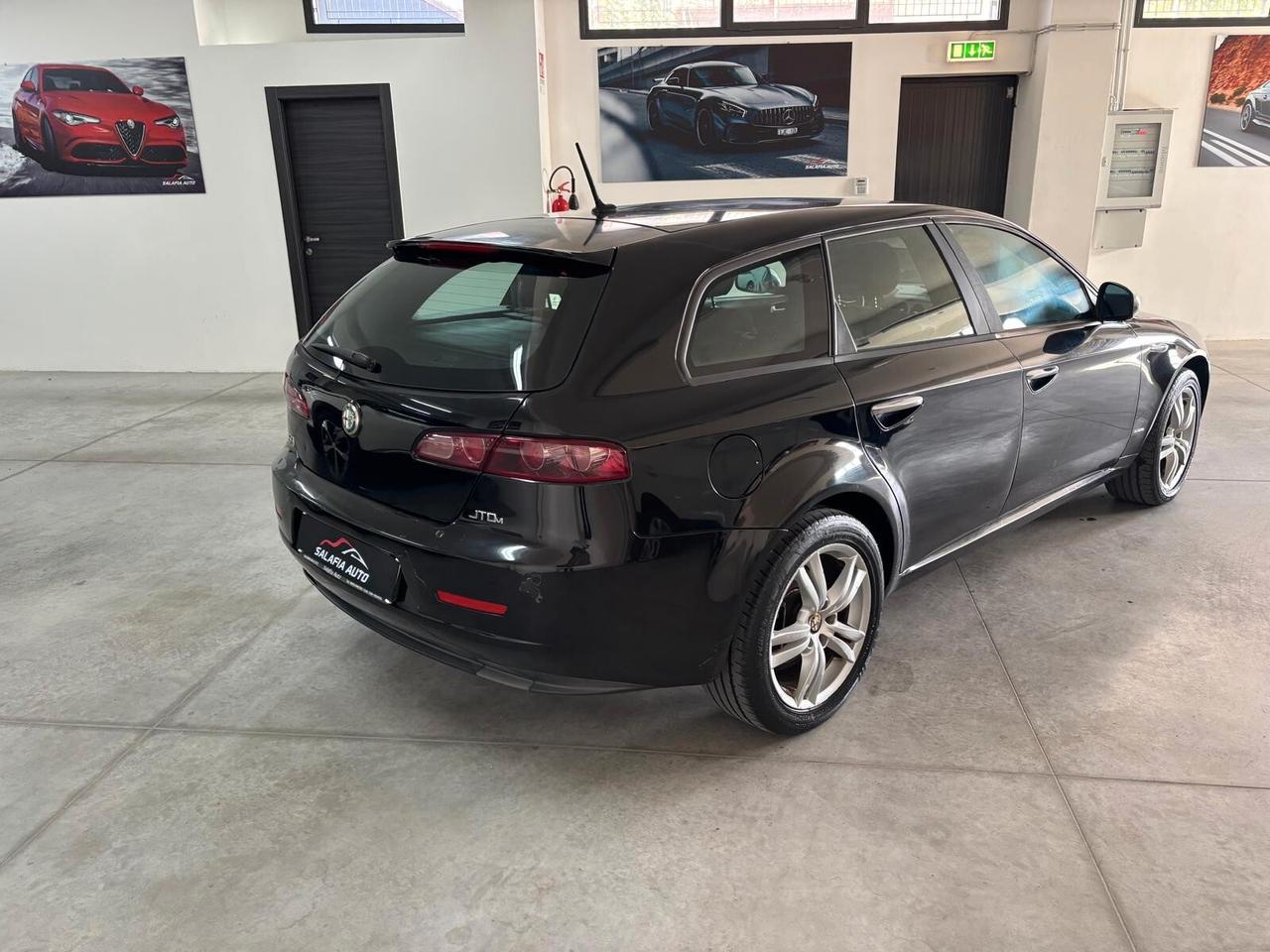 Alfa Romeo 159 2.0 JTDm Sportwagon Distinctive