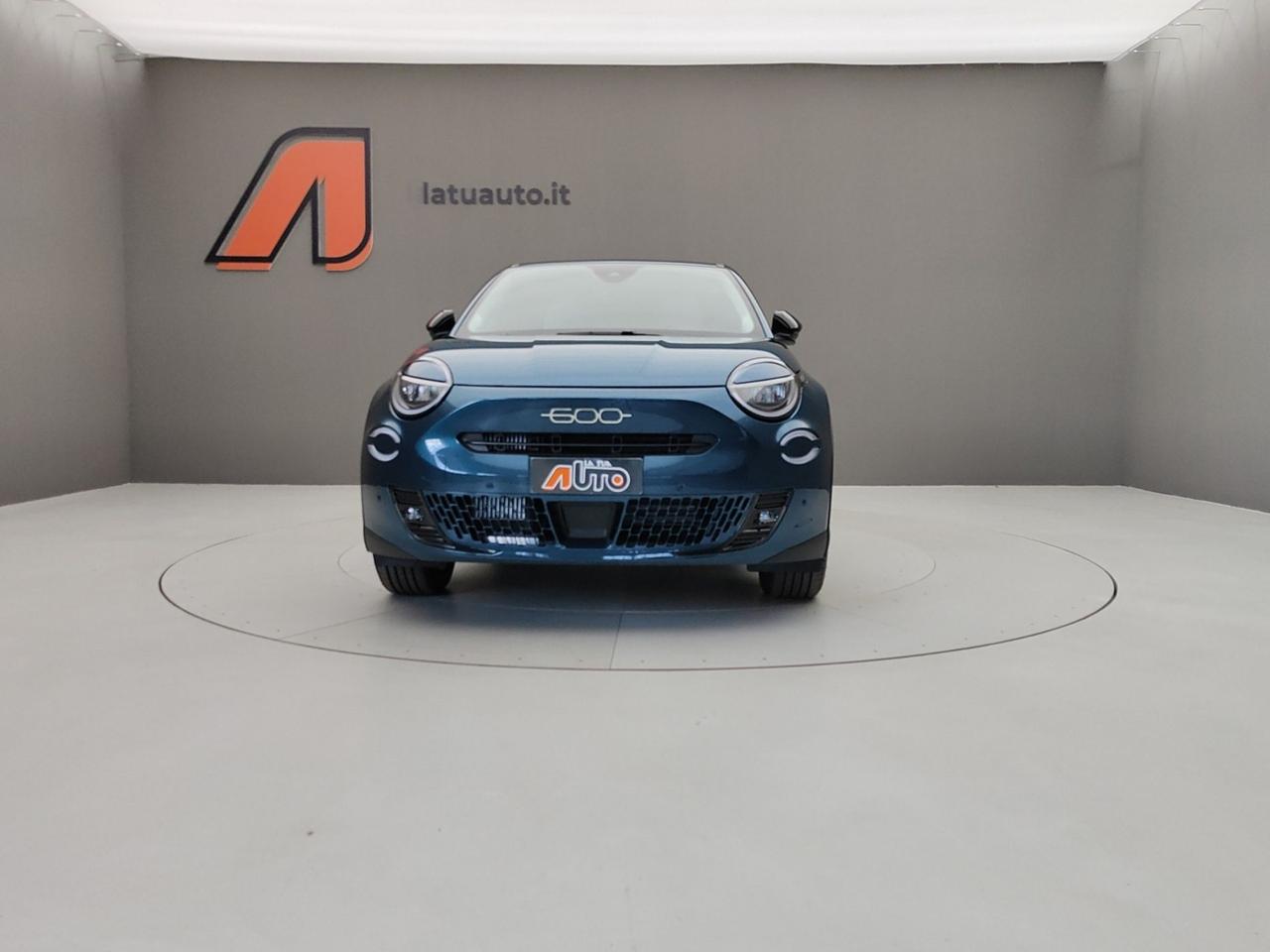 FIAT 600 IV 2023 1.2 MHEV 110CV DCT LA PRIMA