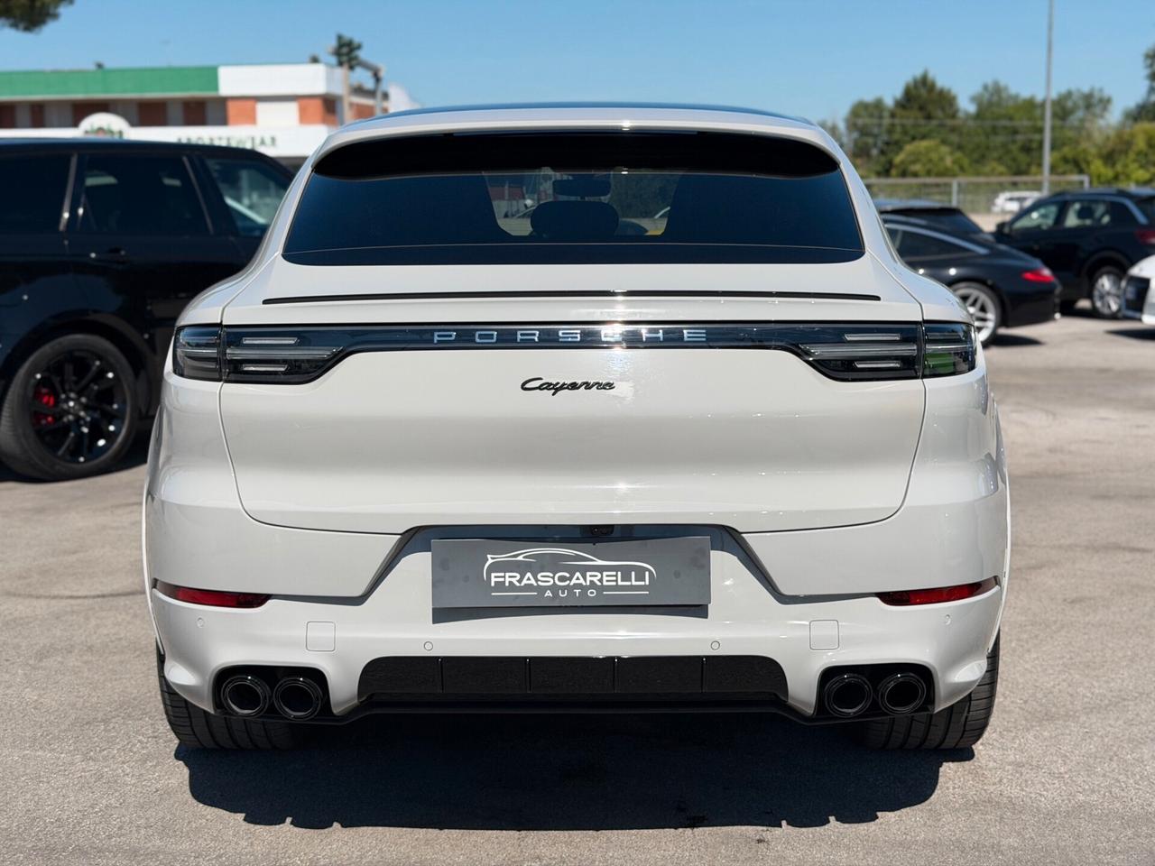 Porsche Cayenne Coupé 3.0 V6 E-Hybrid/scarico/pano/22"/km doc/bollo € super. B pagati