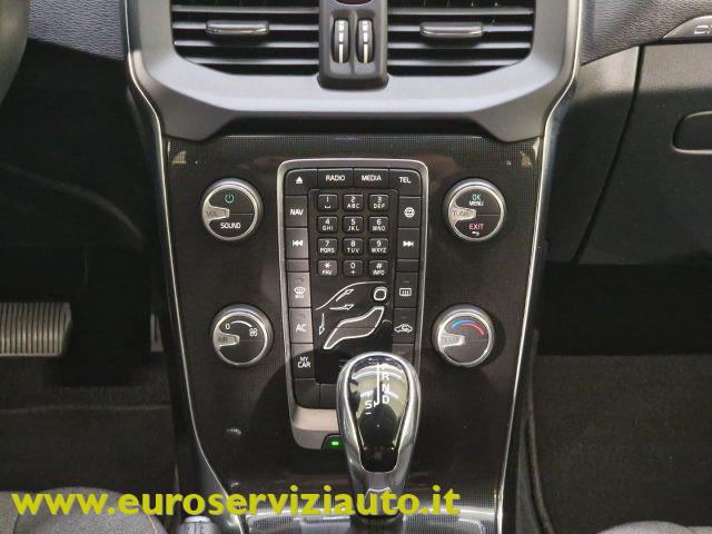 VOLVO V40 Cross Country D2 Geartronic Business
