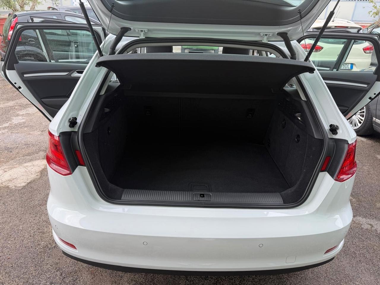 Audi A3 SPB 1.4 TFSI S tronic g-tron Ambition