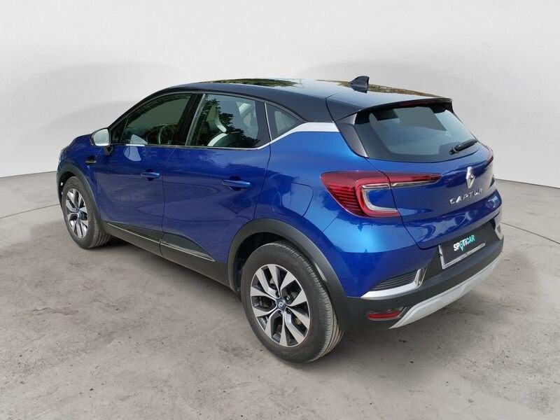 Renault Captur E-Tech plug-in hybrid Captur 1.6 E-Tech phev Intens 160cv auto my21
