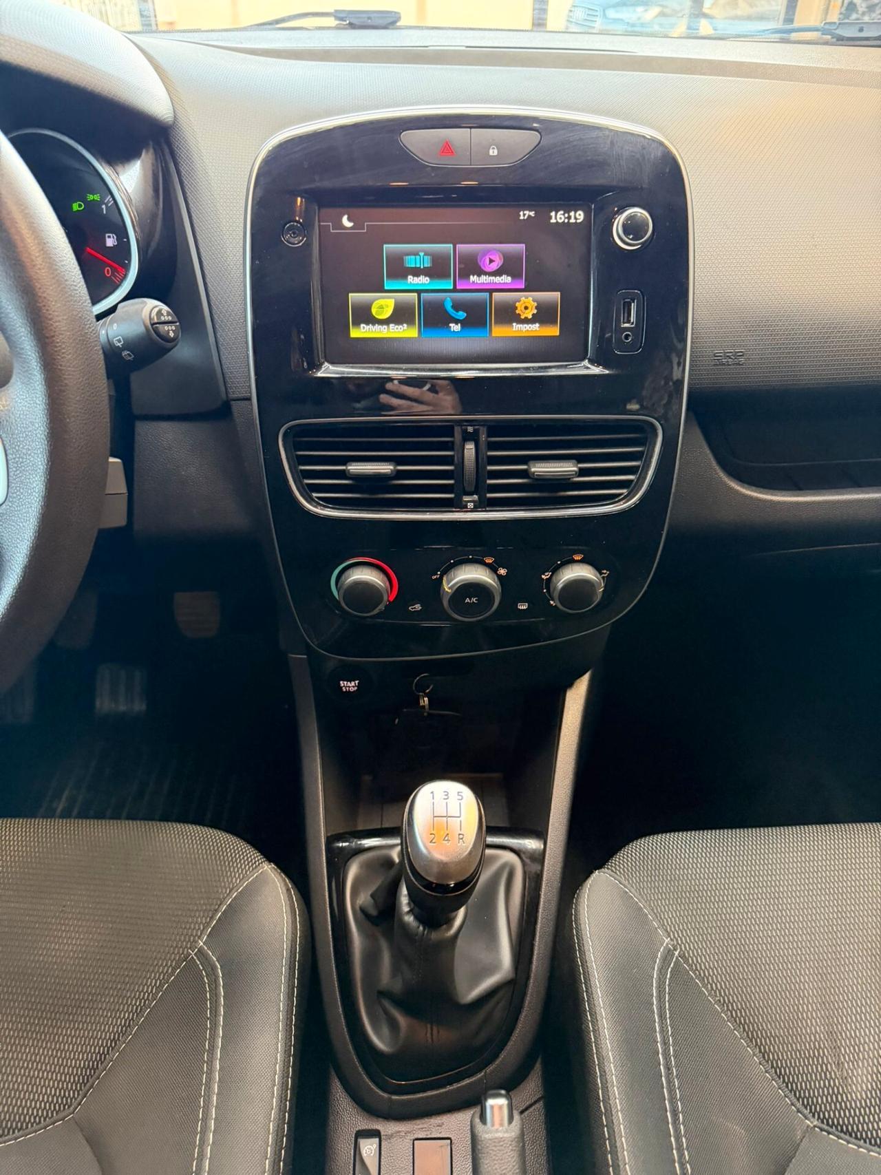 Renault Clio dCi 8V 75 CV 5 porte Moschino Life