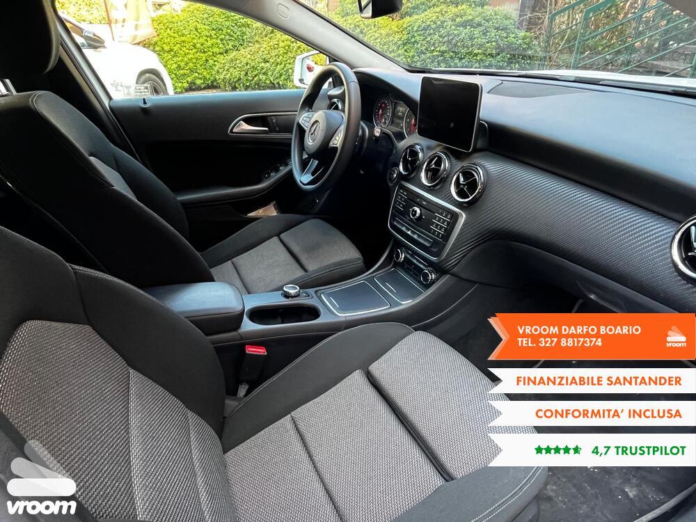 MERCEDES GLA (X156) GLA 200 d Automati...