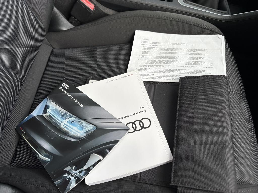 Audi Q3 35 TFSI 150cv Business Advanced