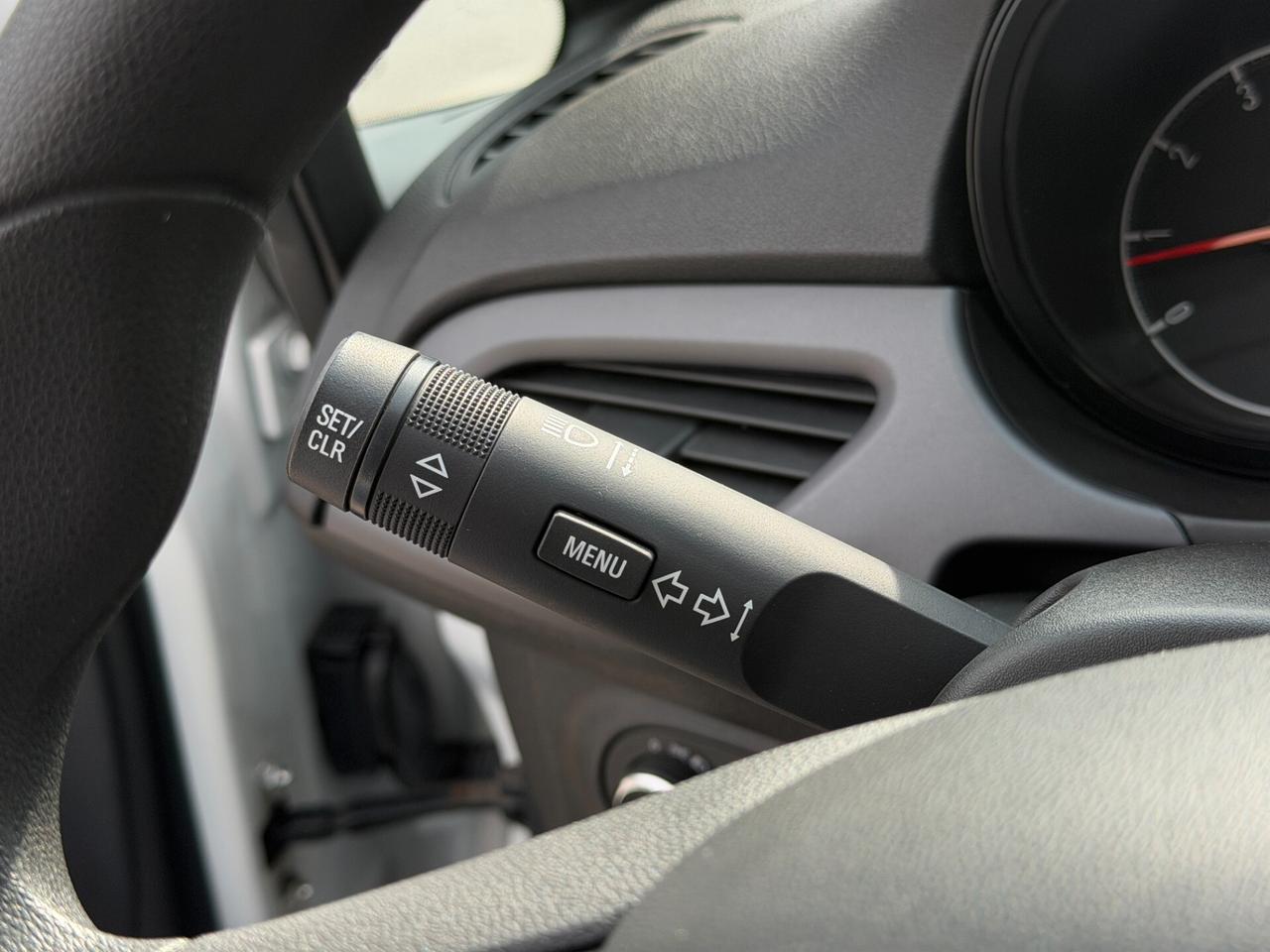 OPEL CORSA 1.4cc 90Cv Benzina Manuale Gancio Traino