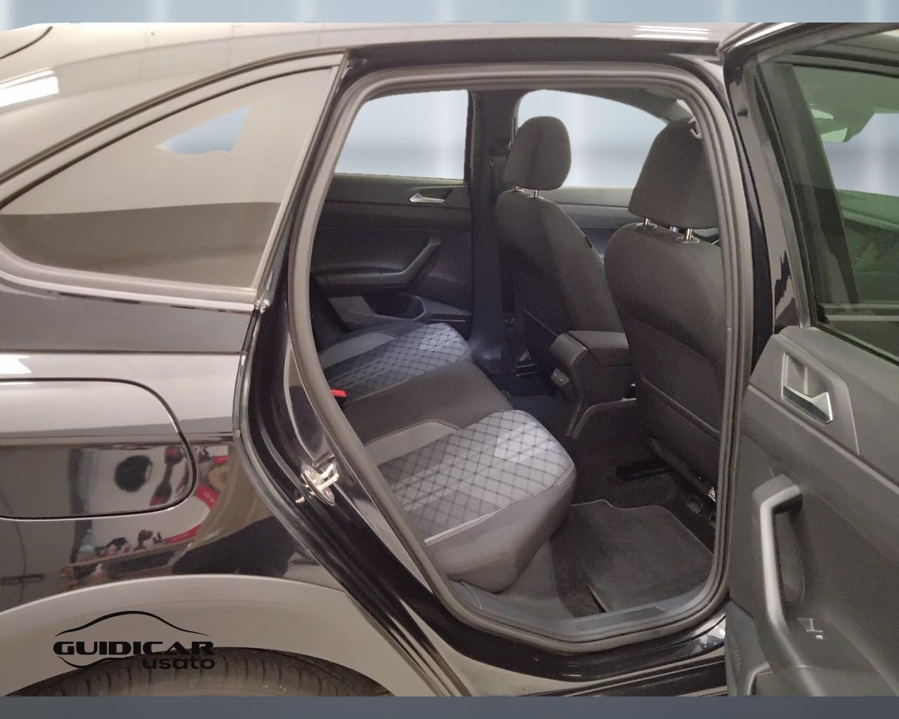 VOLKSWAGEN Taigo - Taigo 1.0 tsi R-Line 110cv