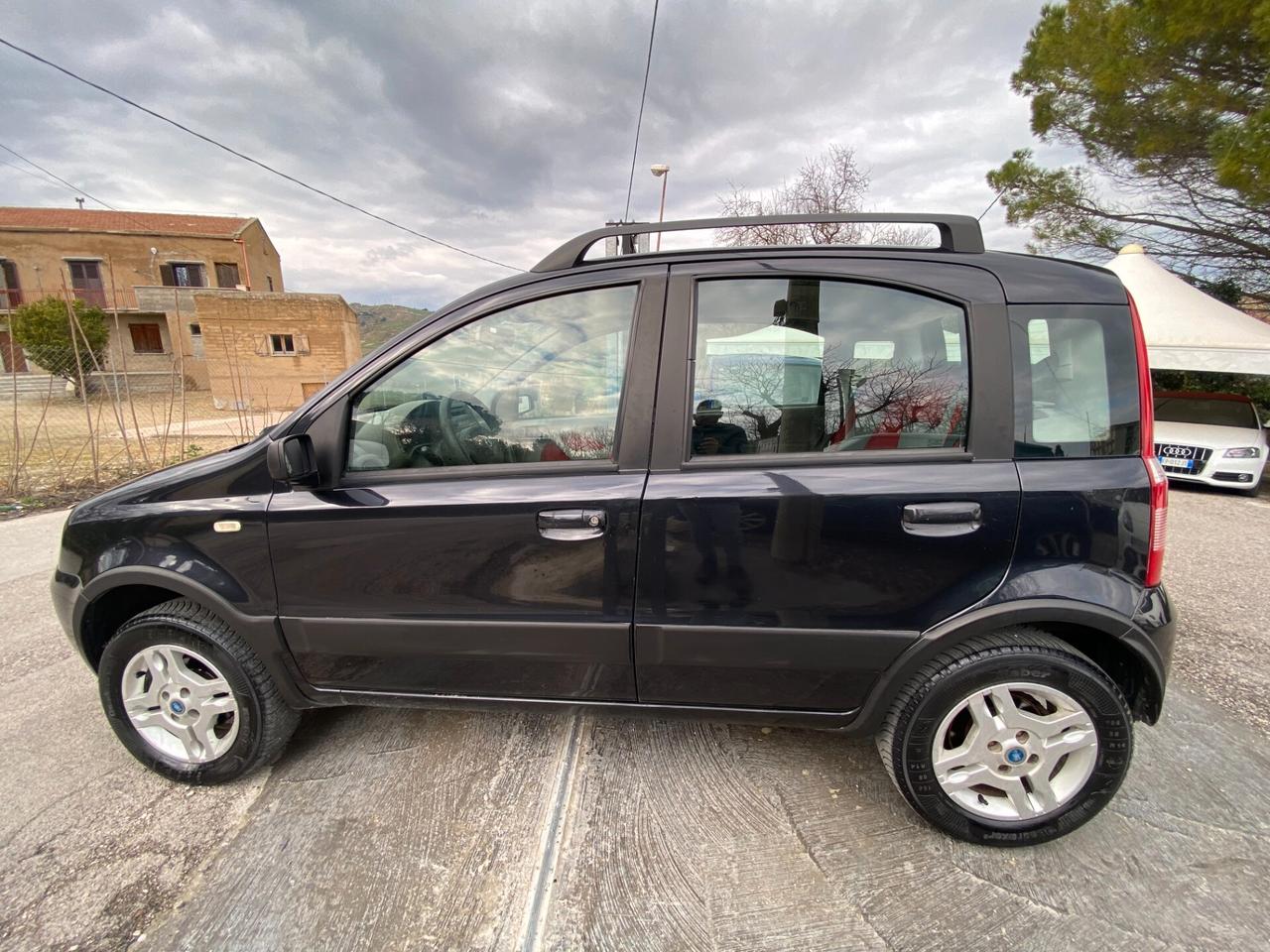 Fiat Panda 1.2 4x4 Climbing (GANCIO TRAINO)