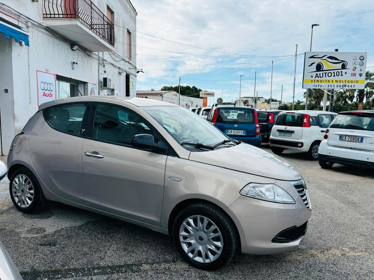 Lancia Ypsilon 1.2 69 CV 5 porte S&S Gold