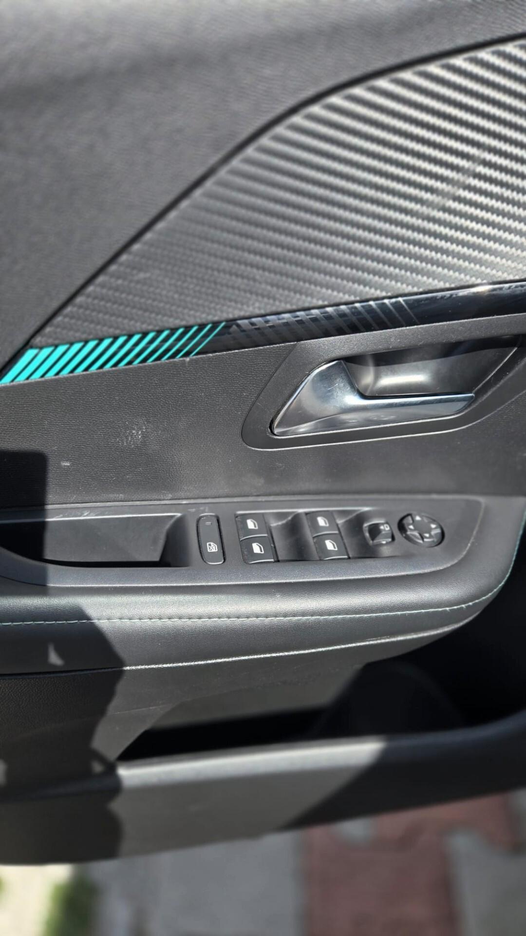 Peugeot 208 1.2 puretech 100CV Active Pack EAT8 Uff Italy Led
