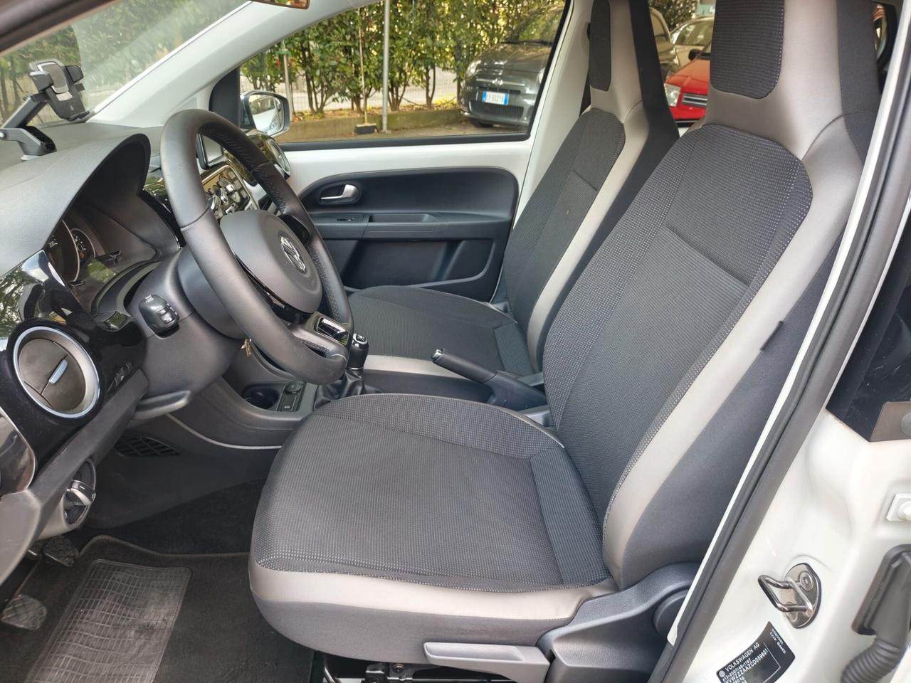 Volkswagen up! 1.0 75 CV 5p. high