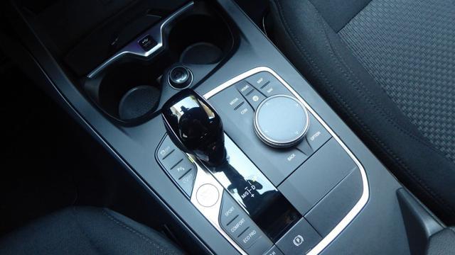 BMW 118 d 5p. Business Advantage