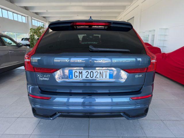 VOLVO XC60 B4 (d) AWD automatico Plus Dark