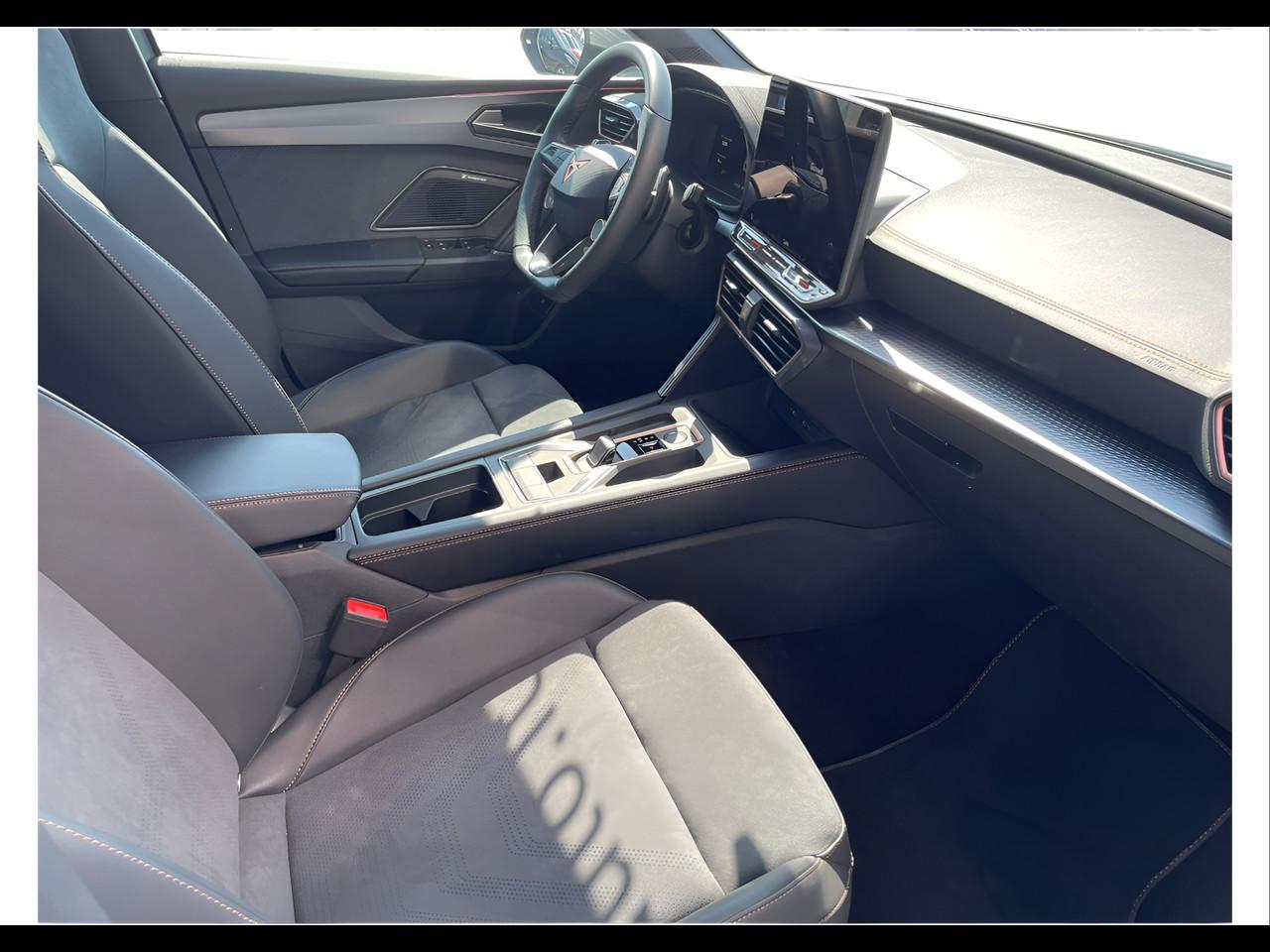 CUPRA Nuova CUPRA Leon VZ 1.5 e-HYBRID 200 kW (272 CV) pHEV DSG 6 marce 2WD